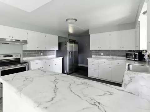 Kitchen - 1843 Palisades Dr, Appleton, WI 54915 photo 2 of 2