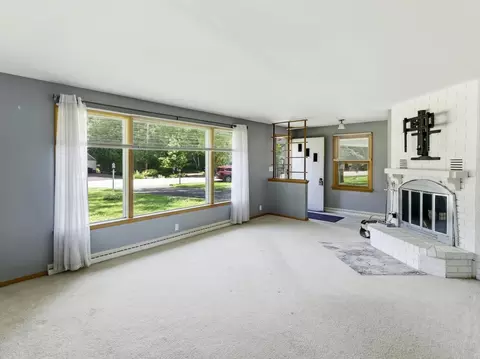 Living - 1843 Palisades Dr, Appleton, WI 54915 photo 1 of 3