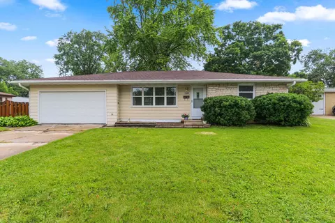 1366 Rockdale St, Green Bay, WI 54304