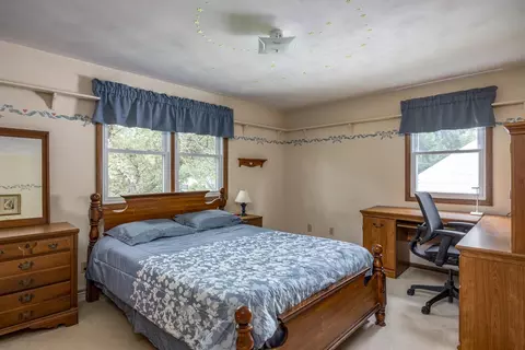 Bedroom - 1715 N Viola St, Appleton, WI 54911 photo 3 of 7
