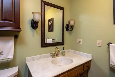 Bath - 1715 N Viola St, Appleton, WI 54911 photo 1 of 3