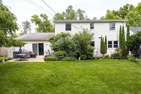 Exterior - 1715 N Viola St, Appleton, WI 54911 photo 6 of 17