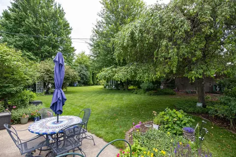 Exterior - 1715 N Viola St, Appleton, WI 54911 photo 9 of 17
