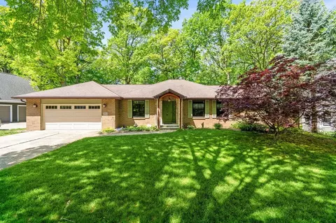 250 Traders Point Ln, Green Bay, WI 54302