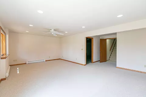 Living - w2759 Brookhaven Drive, Appleton, WI 54915 photo 4 of 5