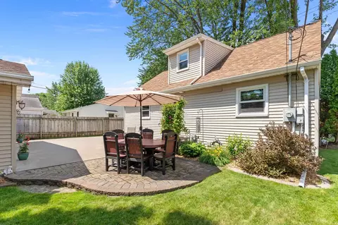 Exterior - 418 S Weimar St, Appleton, WI 54915 photo 3 of 15