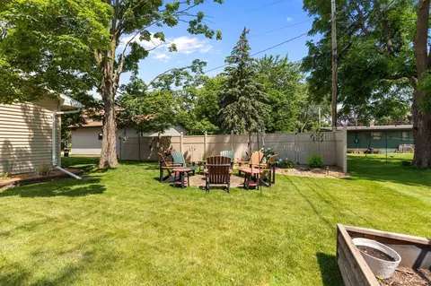 Exterior - 418 S Weimar St, Appleton, WI 54915 photo 8 of 15