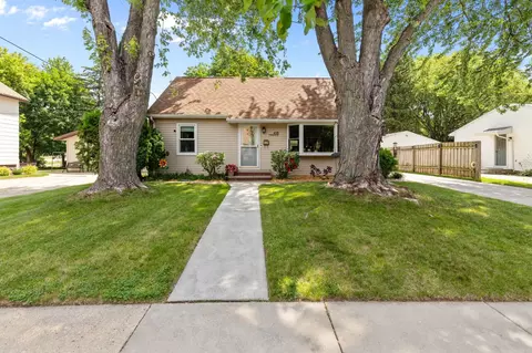 Exterior - 418 S Weimar St, Appleton, WI 54915 photo 15 of 15