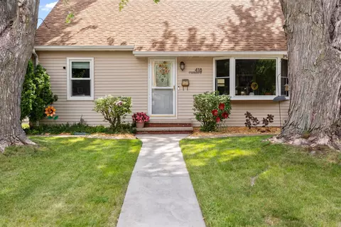 Exterior - 418 S Weimar St, Appleton, WI 54915 photo 2 of 15