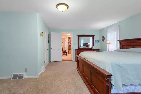 Bedroom - n2025 Willow Road, Pulaski, WI 54162 photo 7 of 9