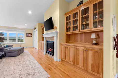 Living - n2025 Willow Road, Pulaski, WI 54162 photo 1 of 4