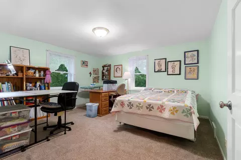 Bedroom - n2025 Willow Road, Pulaski, WI 54162 photo 3 of 9