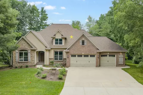 2919 Shelter Creek Ct, Green Bay, WI 54313