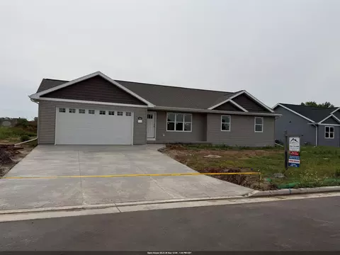 542 Riverview Dr, Berlin, WI 54923