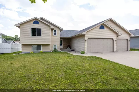 75 Jacob Ave, Oshkosh, WI 54902