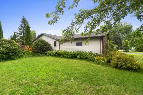 Exterior - 24 Greves Ct, Appleton, WI 54914 photo 3 of 7