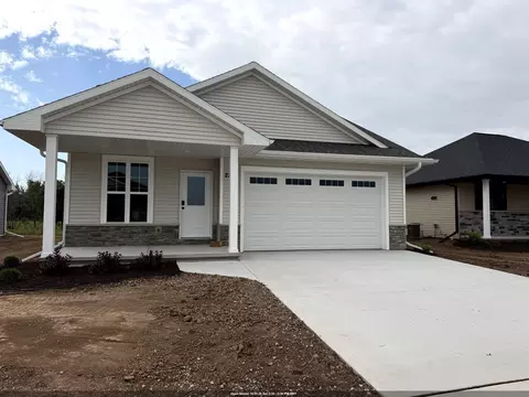 2209 Golden Gate Dr, Appleton, WI 54913