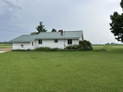 Exterior - w2337 County Road East, Cecil, WI 54111 photo 9 of 9