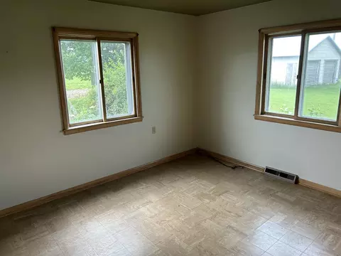 Bedroom - w2337 County Road East, Cecil, WI 54111 photo 1 of 2