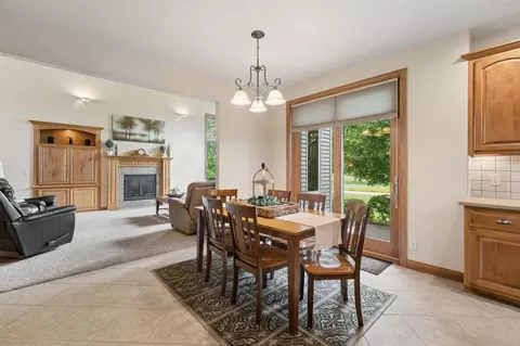 Dining - 2917 E Fallcreek Ln, Appleton, WI 54913 photo 3 of 3