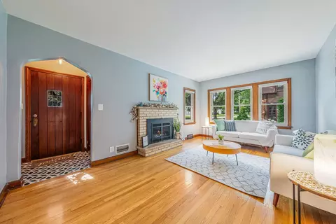 Living - 1704 N Erb St, Appleton, WI 54911 photo 2 of 3