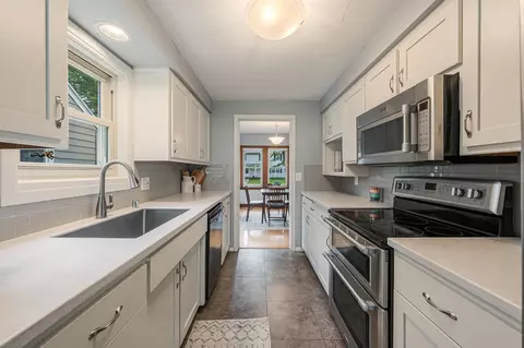 Kitchen - 1704 N Erb St, Appleton, WI 54911 photo 3 of 3