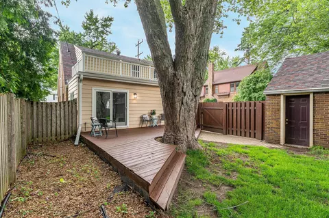 Exterior - 1704 N Erb St, Appleton, WI 54911 photo 6 of 8