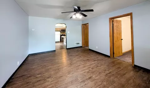 Living - 725 Main St, Wrightstown, WI 54180 photo 2 of 3
