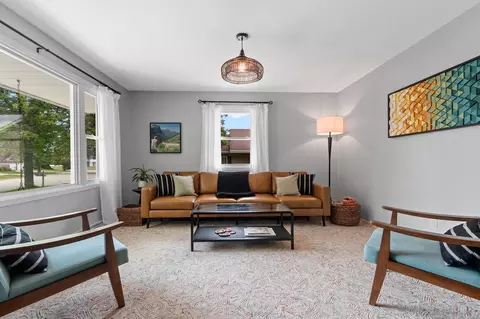 Living - 1718 Schaefer Cir, Appleton, WI 54915 photo 3 of 3