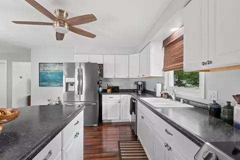 Kitchen - 1718 Schaefer Cir, Appleton, WI 54915 photo 4 of 5