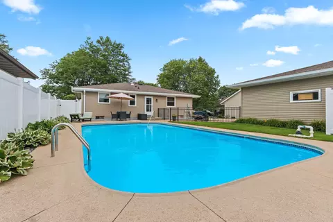 Exterior - 1718 Schaefer Cir, Appleton, WI 54915 photo 11 of 19