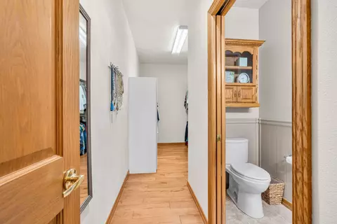 Entry Way - 1910 E Sylvan Ave, Appleton, WI 54915 photo 2 of 5