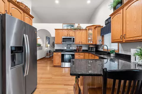 Kitchen - 1910 E Sylvan Ave, Appleton, WI 54915 photo 4 of 4
