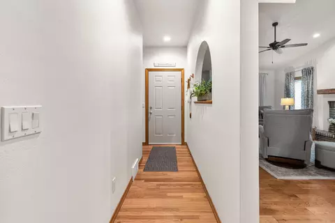 Entry Way - 1910 E Sylvan Ave, Appleton, WI 54915 photo 5 of 5