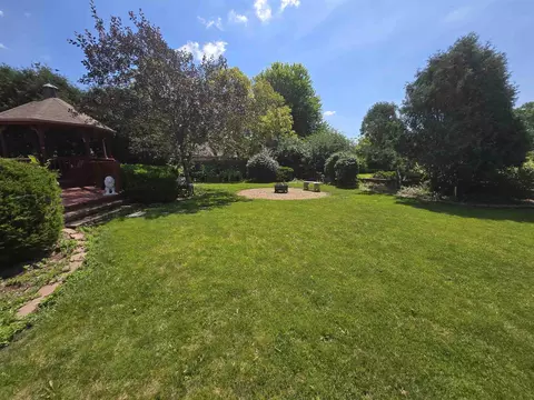 Exterior - 1709 E Bayberry St, Appleton, WI 54915 photo 6 of 7