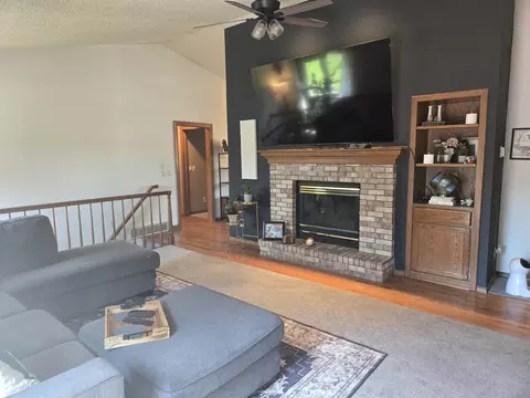 Living - 1709 E Bayberry St, Appleton, WI 54915 photo 2 of 3