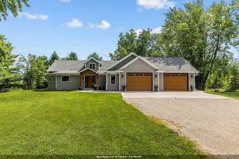 8079 County Road Mm, Larsen, WI 54947