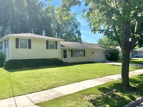 1129 Alva St, Menasha, WI 54952