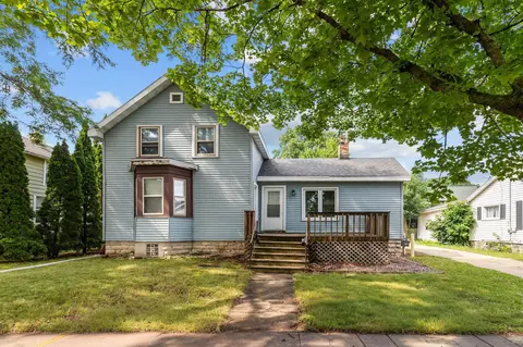 393 W Division St, Fond Du Lac, WI 54935