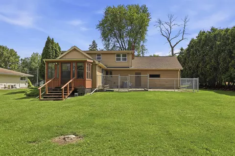 Exterior - 5400 Long Ct, Appleton, WI 54914 photo 7 of 9
