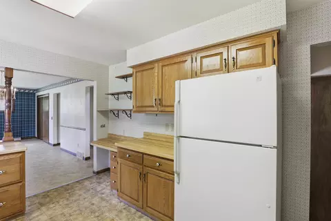 Kitchen - 5400 Long Ct, Appleton, WI 54914 photo 3 of 4