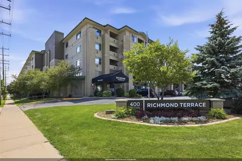 400 N Richmond St #103, Appleton, WI 54914