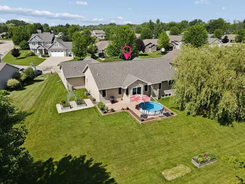 View/Area - w6445 Cherrybark Circle, Menasha, WI 54952 photo 2 of 5
