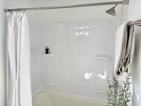 Bath - 2209 N Clark St, Appleton, WI 54911 photo 2 of 3