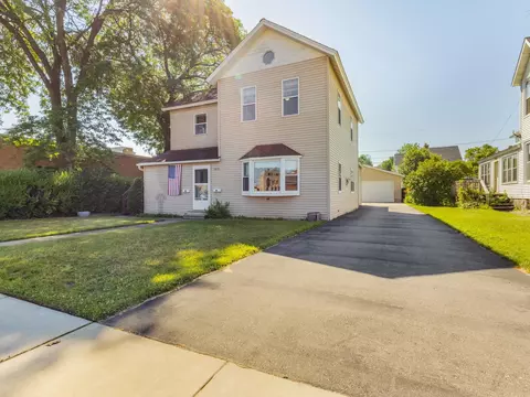 1831 Dunlap Ave, Marinette, WI 54143