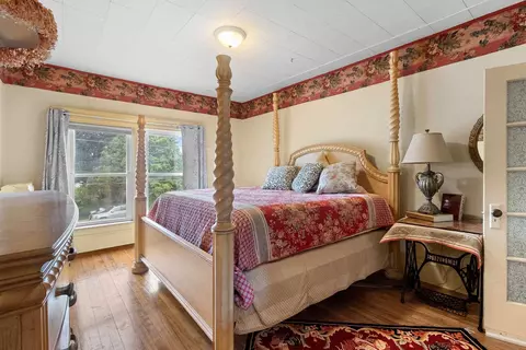 Bedroom - 300 W Prospect Ave, Appleton, WI 54911 photo 4 of 7