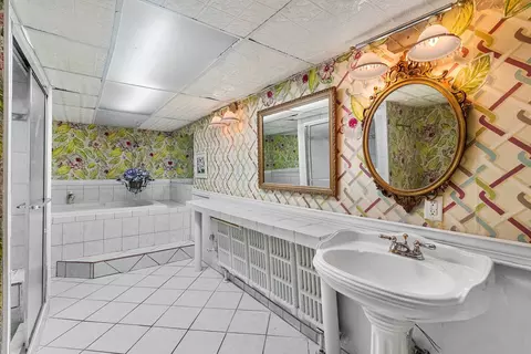 Bath - 300 W Prospect Ave, Appleton, WI 54911 photo 3 of 3