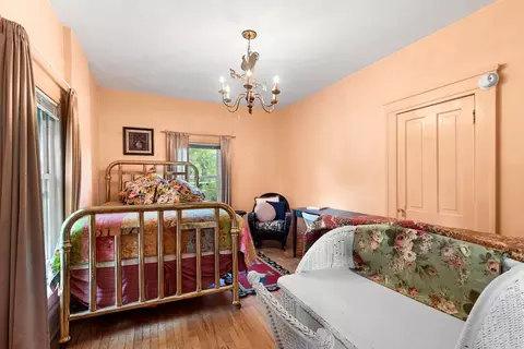 Bedroom - 300 W Prospect Ave, Appleton, WI 54911 photo 5 of 7
