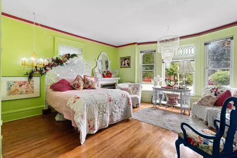 Bedroom - 300 W Prospect Ave, Appleton, WI 54911 photo 1 of 7