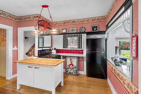 Kitchen - 300 W Prospect Ave, Appleton, WI 54911 photo 2 of 3